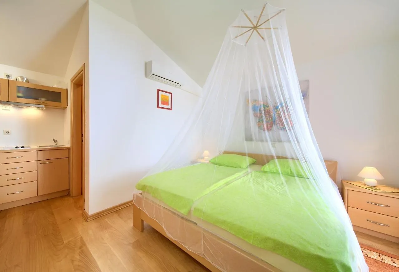 Apartment Vjeko Vantacici Croatia